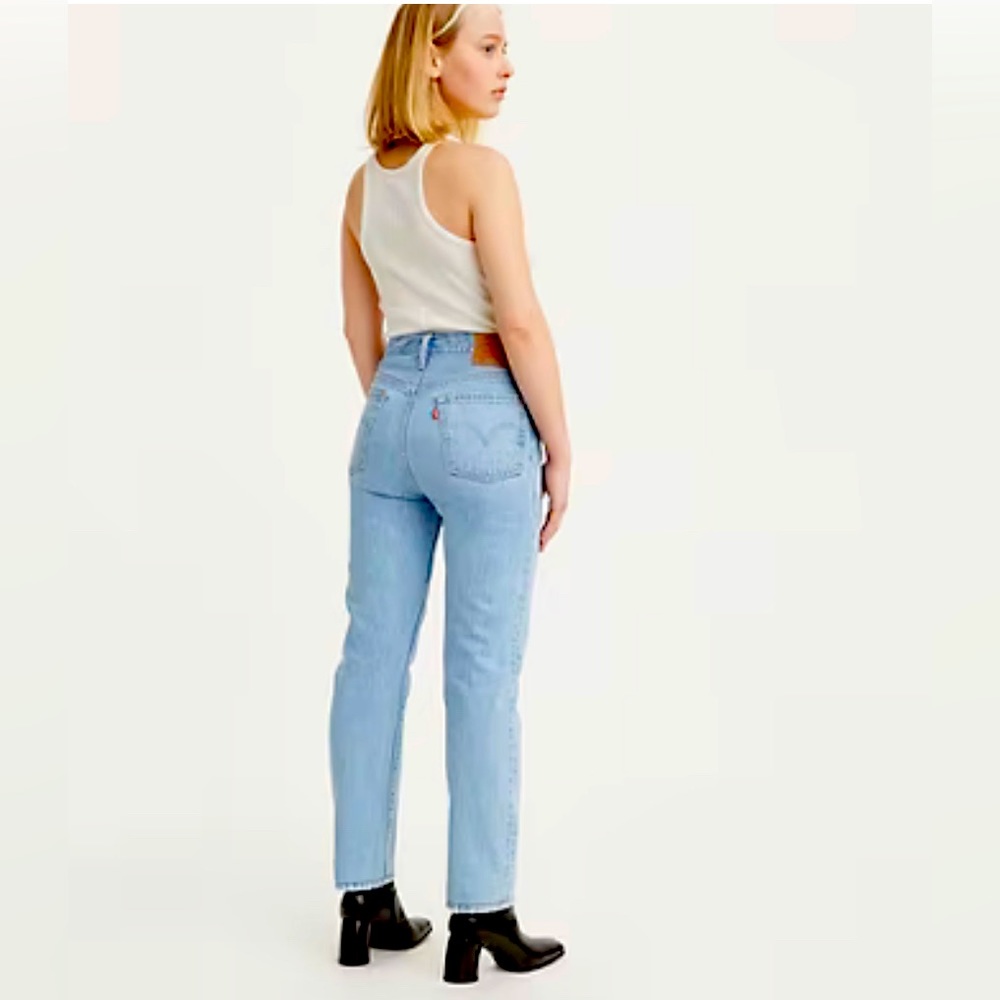 Levi’s 501 Original Fit | 29 |